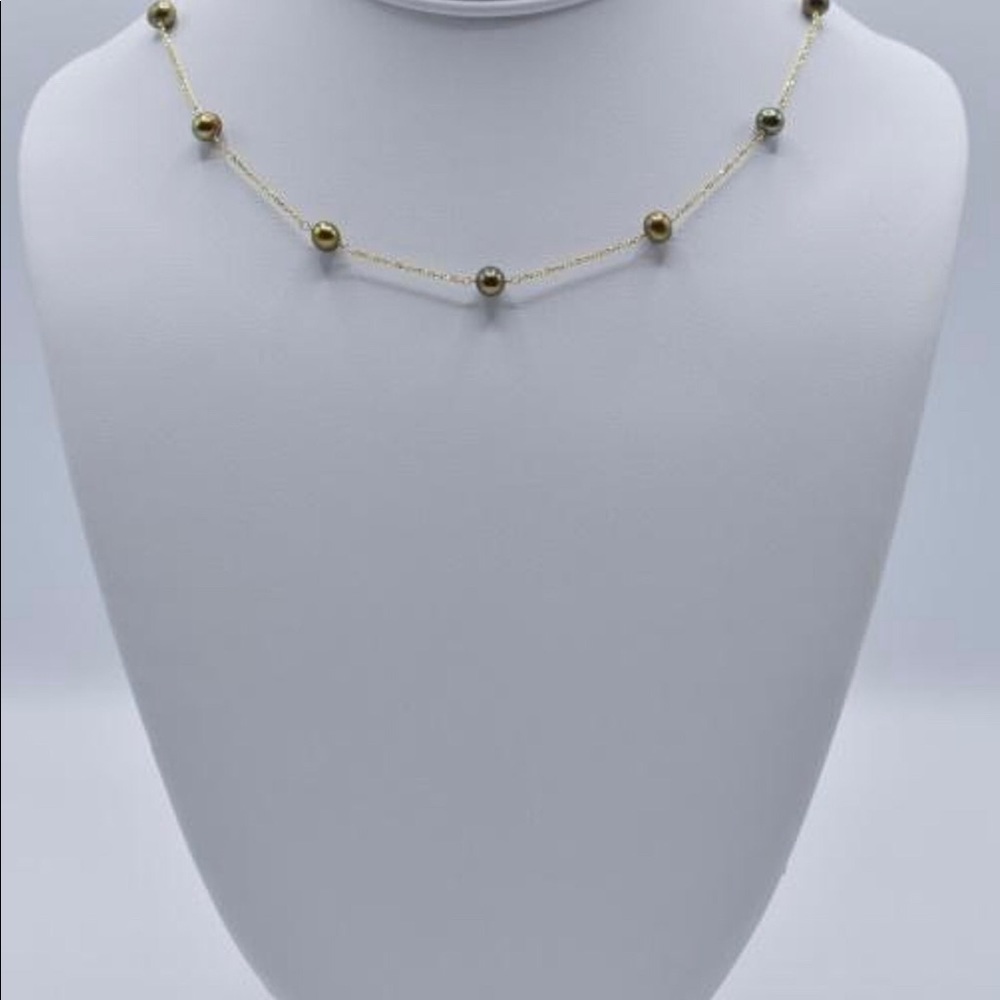 Stunning cultured pearls on a 14k gold chain